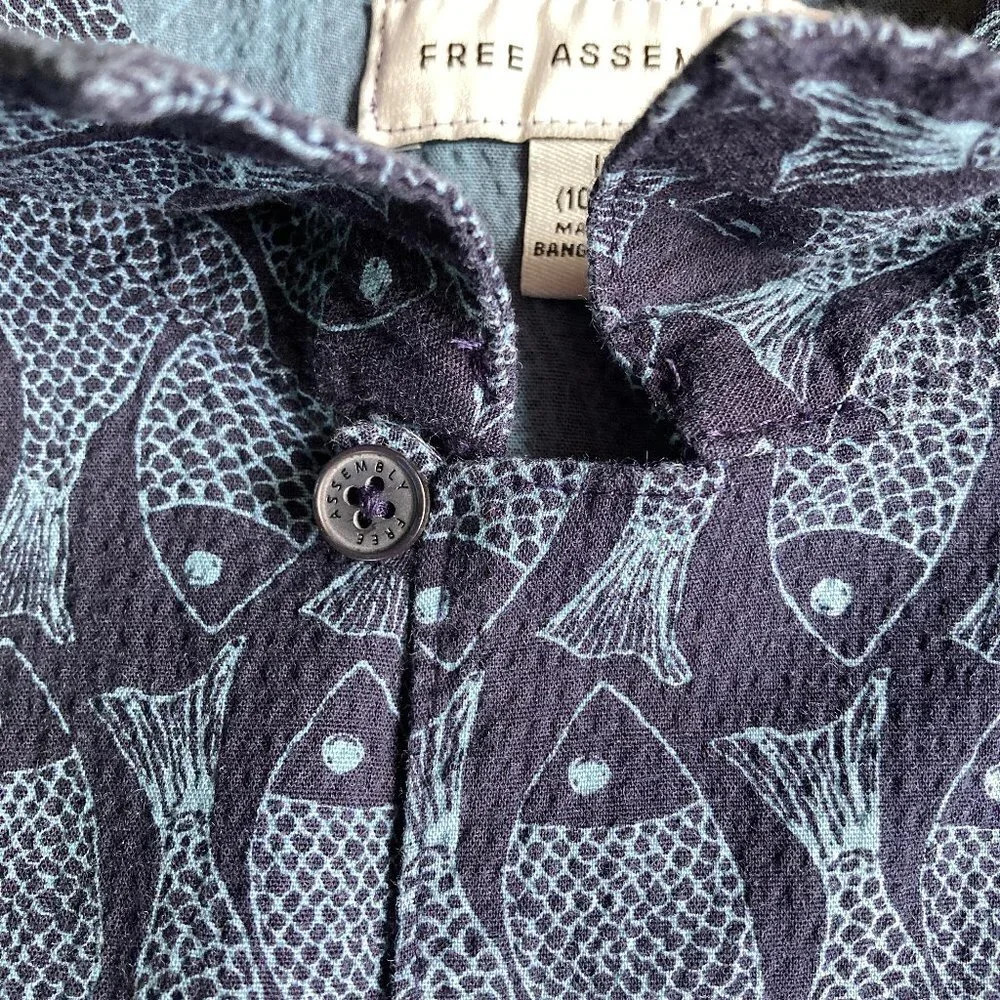 FREE Assembly Boy's Short Sleeve Fish Print Blue Seersucker Shirt,‎ Size L 10/12 - Picture 4 of 13